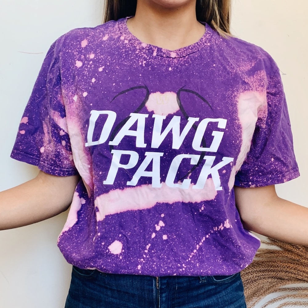 CUSTOM UW University of Washington Basketball Tee